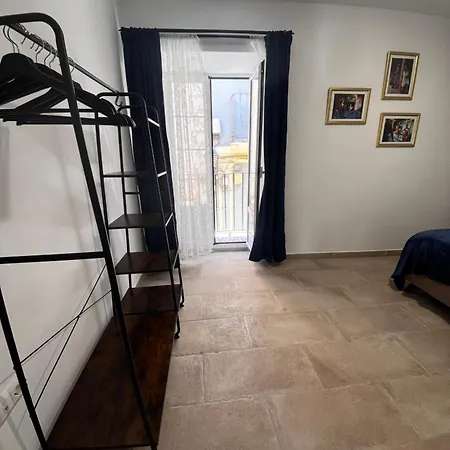 Shanti's Andalusian Apartment Malaga